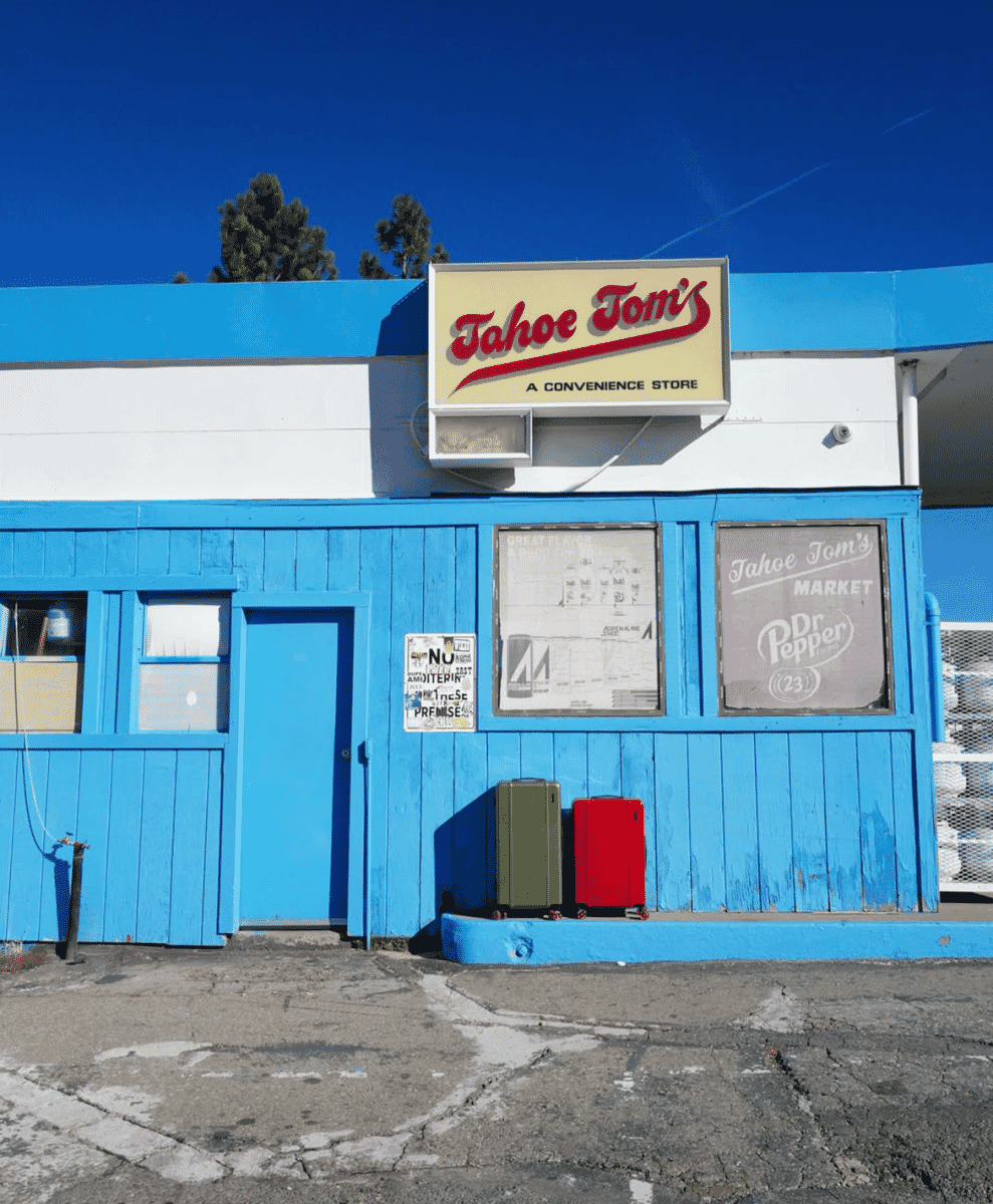 Floyd cabin case red green