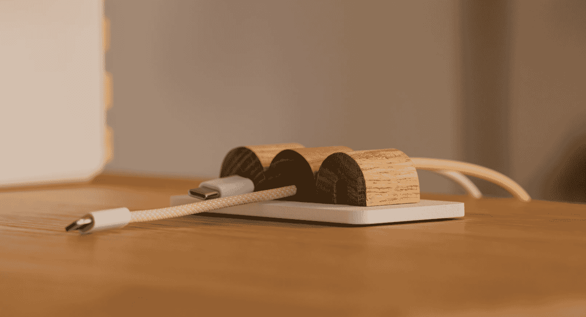 OAKYWOOD Magnetic Cable Organiser