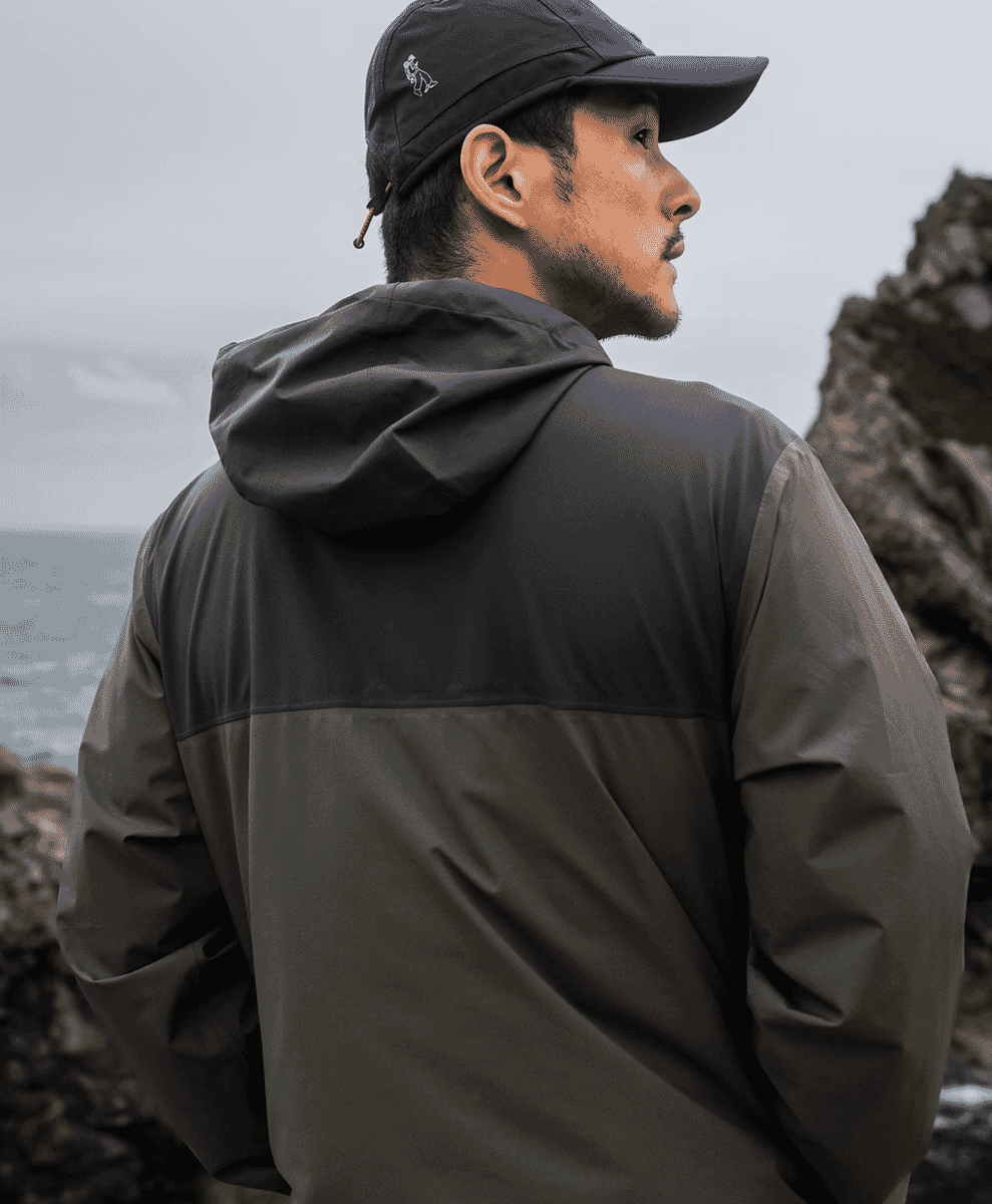 Burlingham
Waterproof Packable Jacket