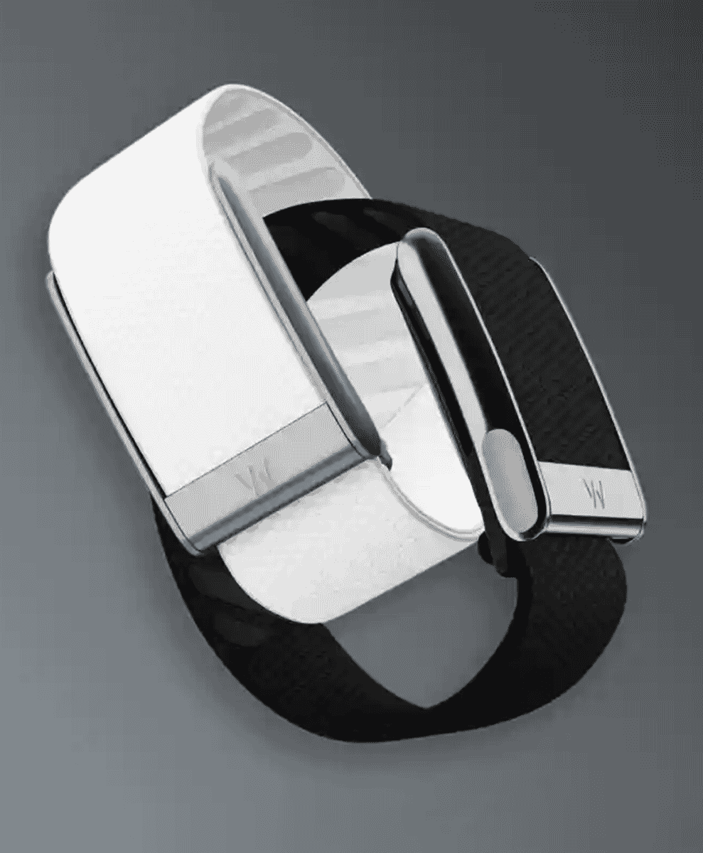 WHOOP Peak 5.0 Fitness Tracker