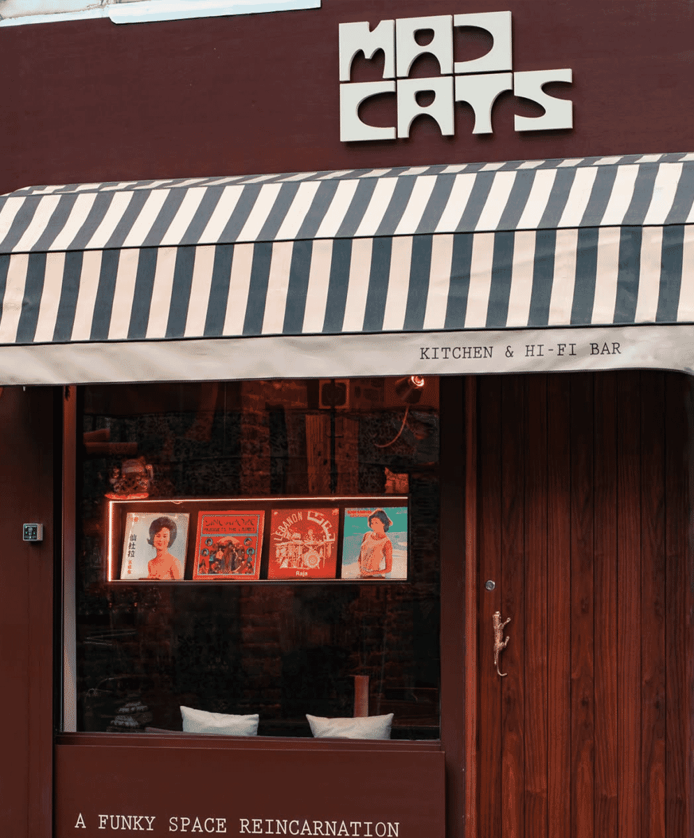 Mad Cats, London Listening room