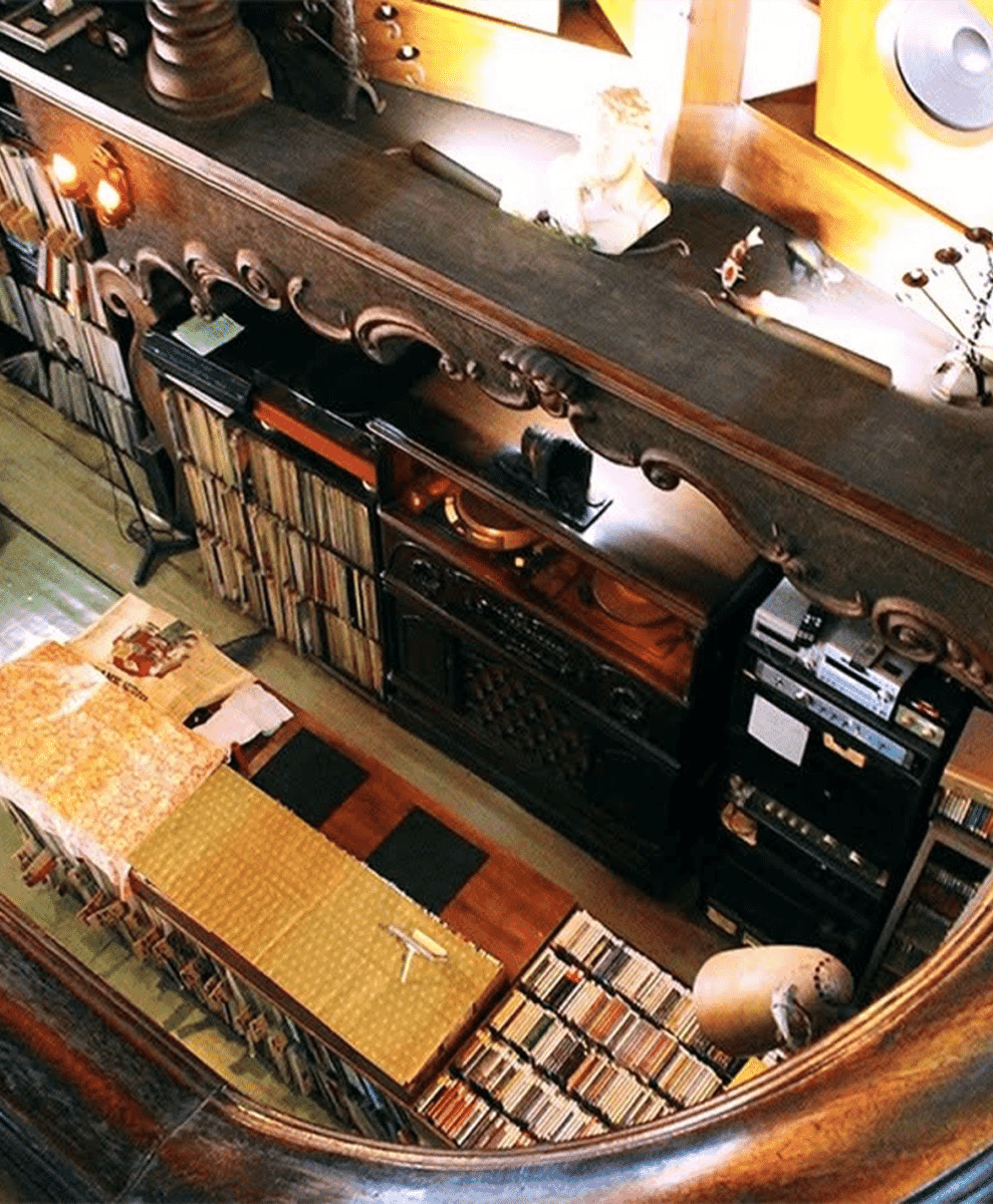 Meikyoku Kissa Lion, Tokyo