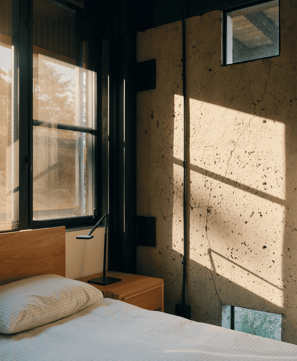 Pine Flat Residence by Faulkner Architects