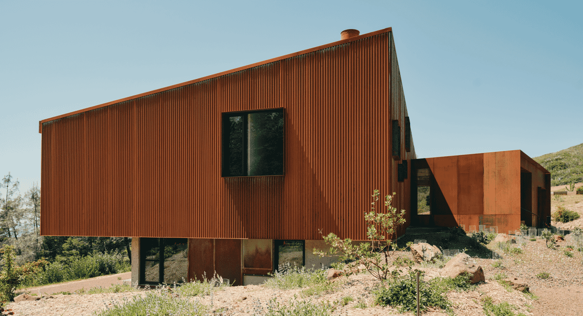 Mountain Sanctuary: Pine Flat Residence by Faulkner Architects