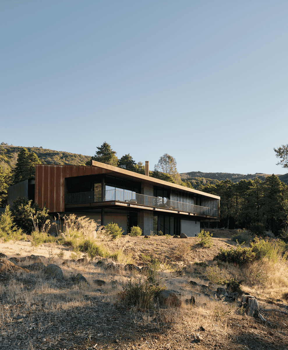 Pine Flat Residence by Faulkner Architects