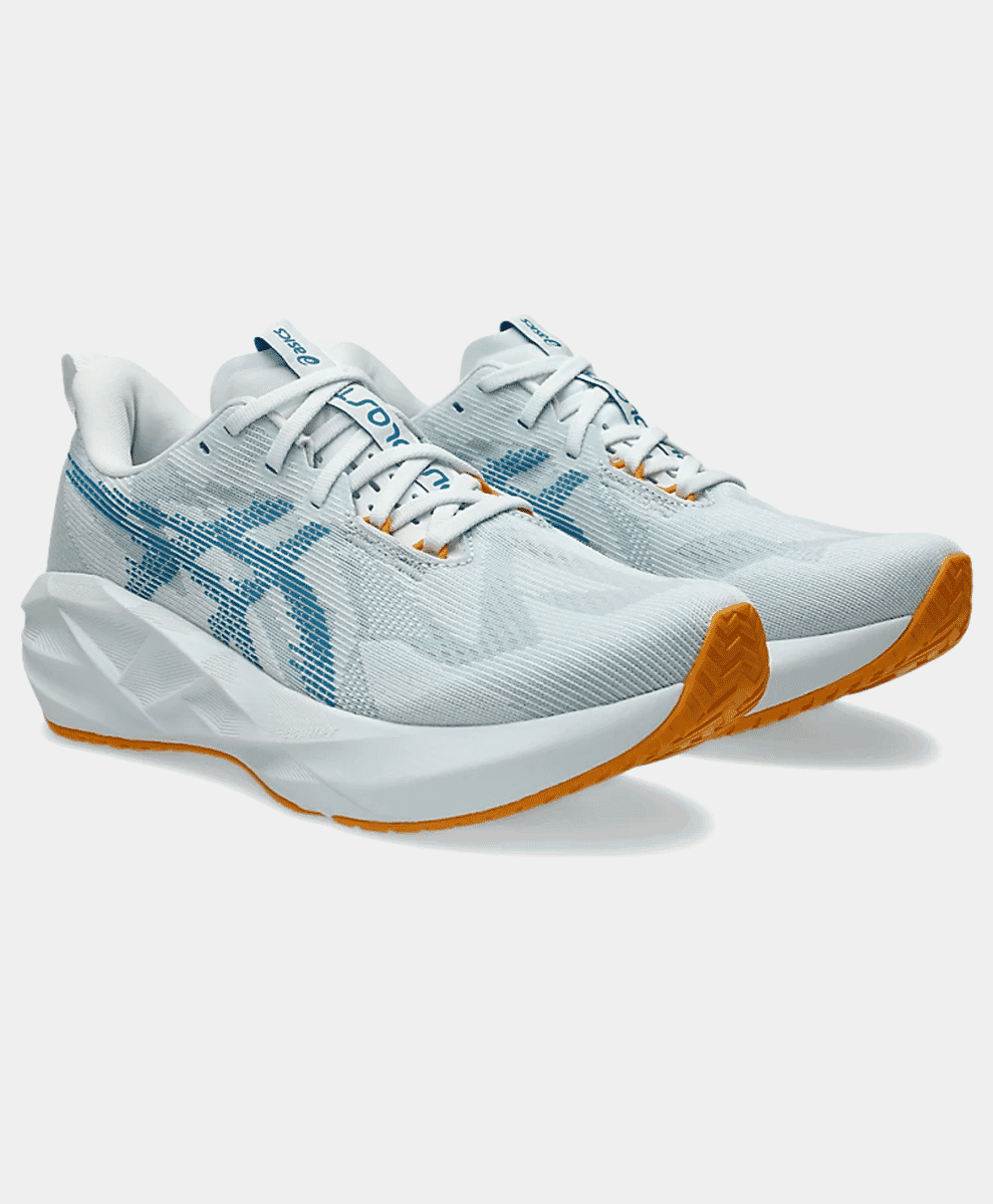 ASICS Novablast 5
