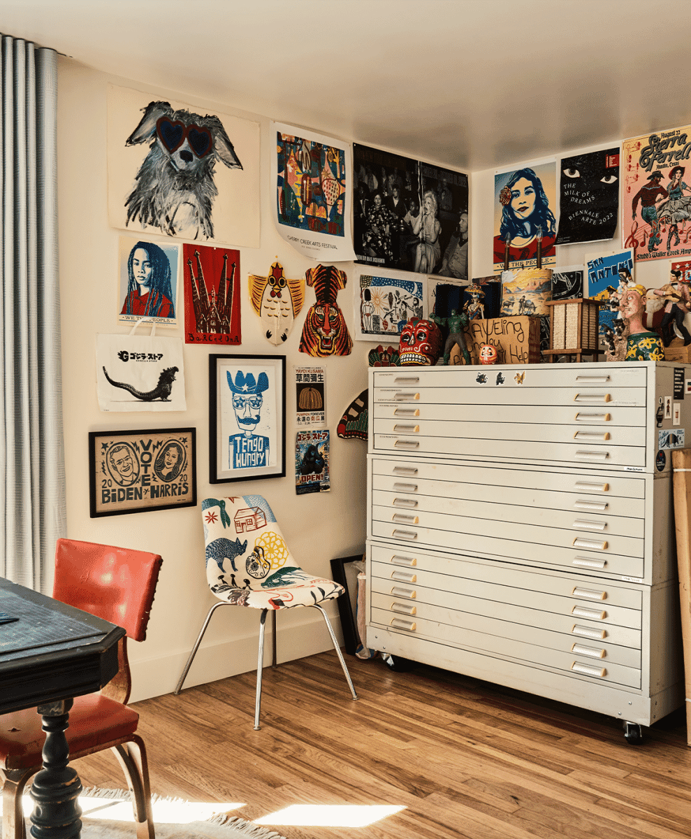 Hill Country Modernism: Windsor Residence by Clayton Korte