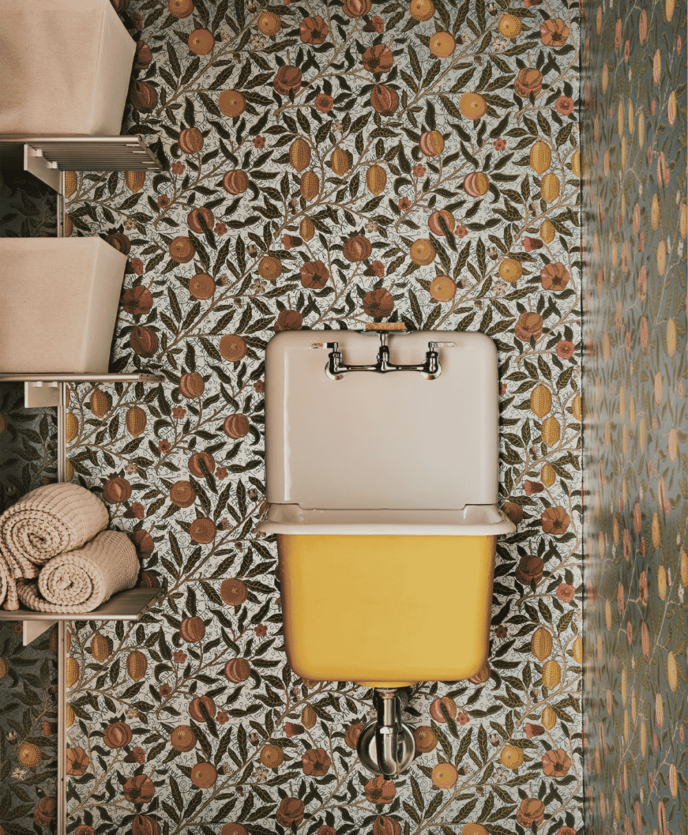 Hill Country Modernism: Windsor Residence by Clayton Korte