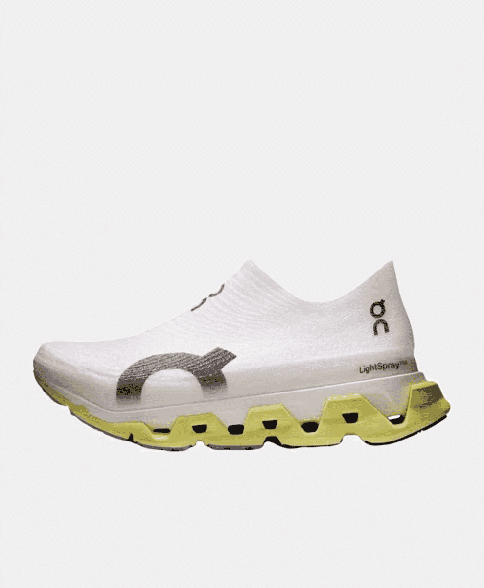 On LightSpray Cloudmonster 3 Hyper