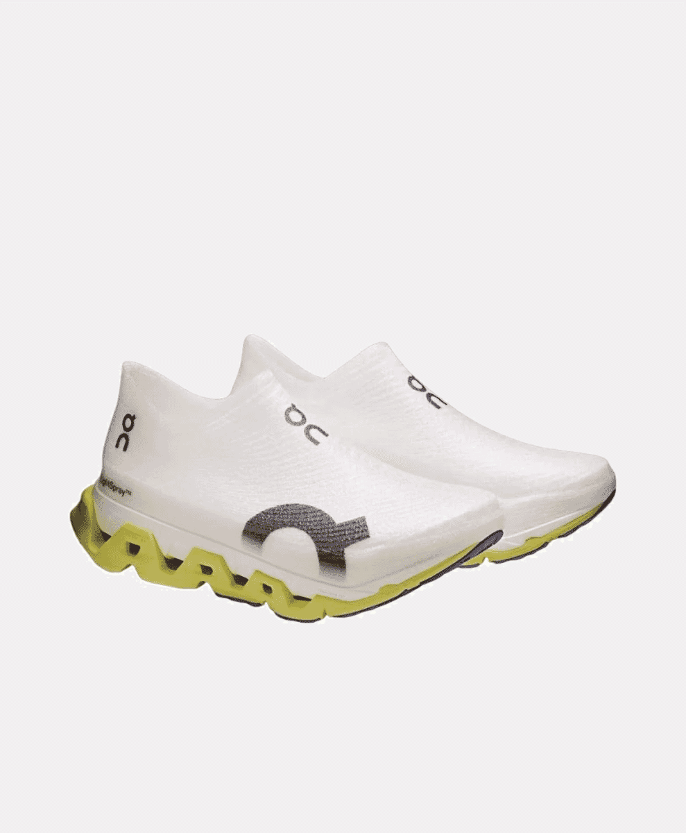 On LightSpray Cloudmonster 3 Hyper