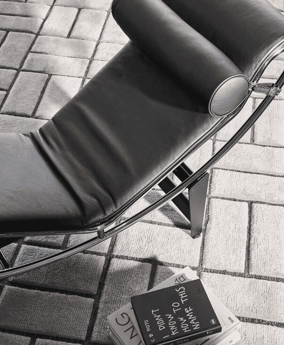 LC4 Chaise Longue