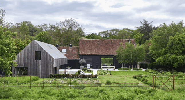 Ancient and Modernist: Hunts Green Barn, Oxfordshire