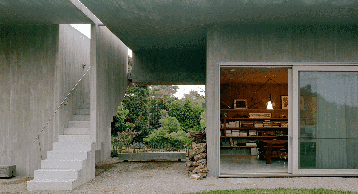 Mori House by Aires Mateus