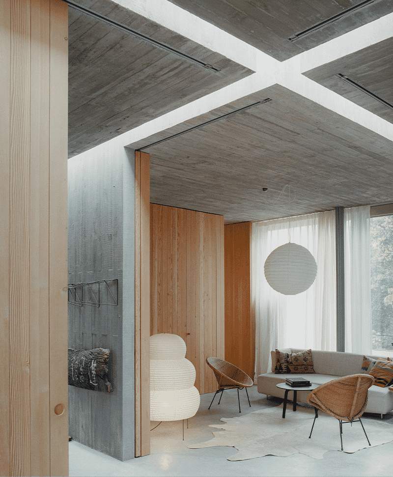 Mori House by Aires Mateus