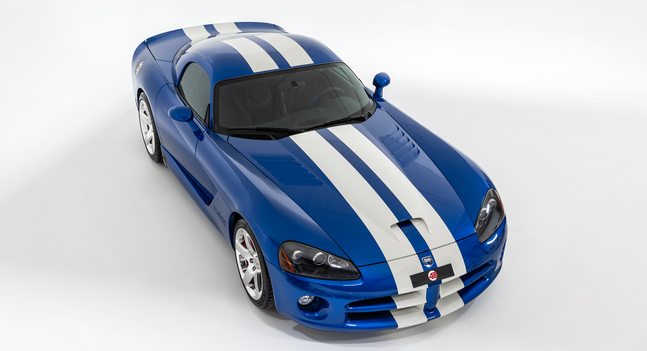 Snakebite: 2006 Viper SRT-10 First Edition by Dodge
