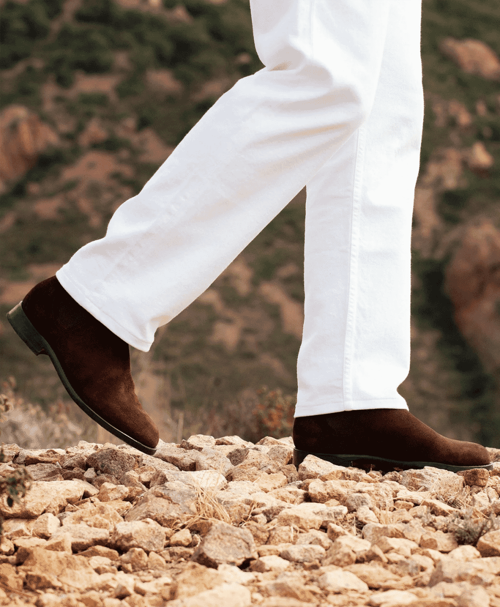 Elfvik
Dark Brown Suede Chelsea boot