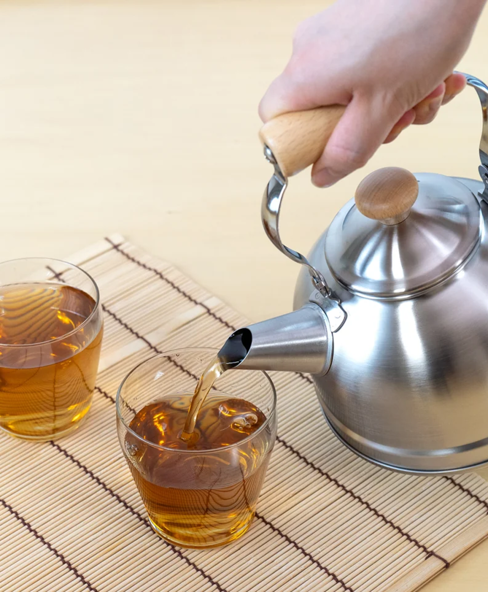 Chitose Wooden-Handled Stovetop Kettle