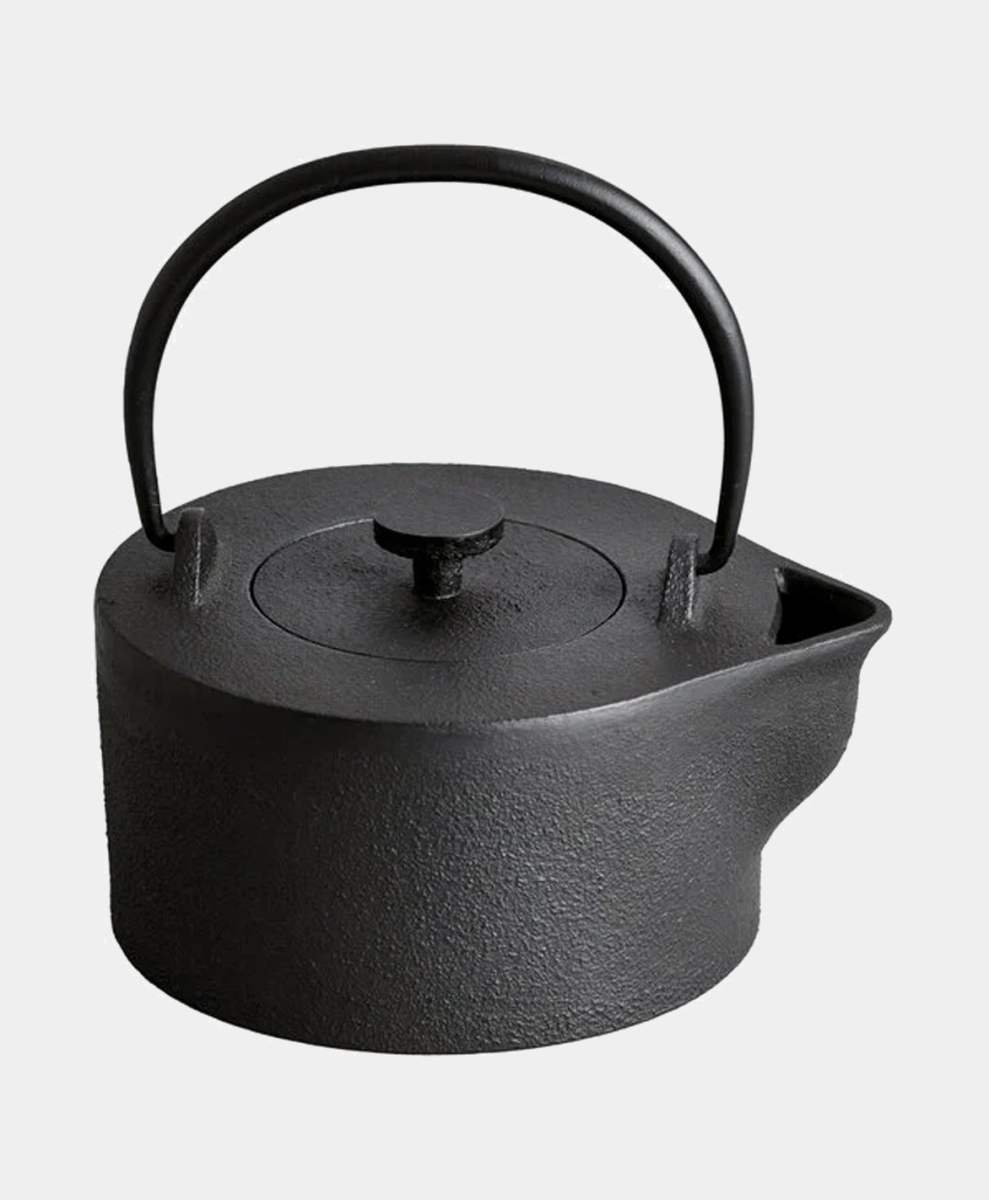 Iwatemo HK Cast-Iron Kettle